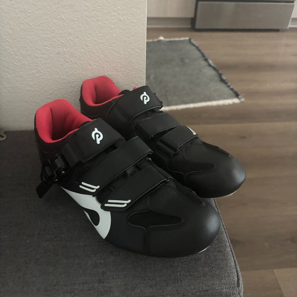 Peloton Cycling Shoes - size 9 women